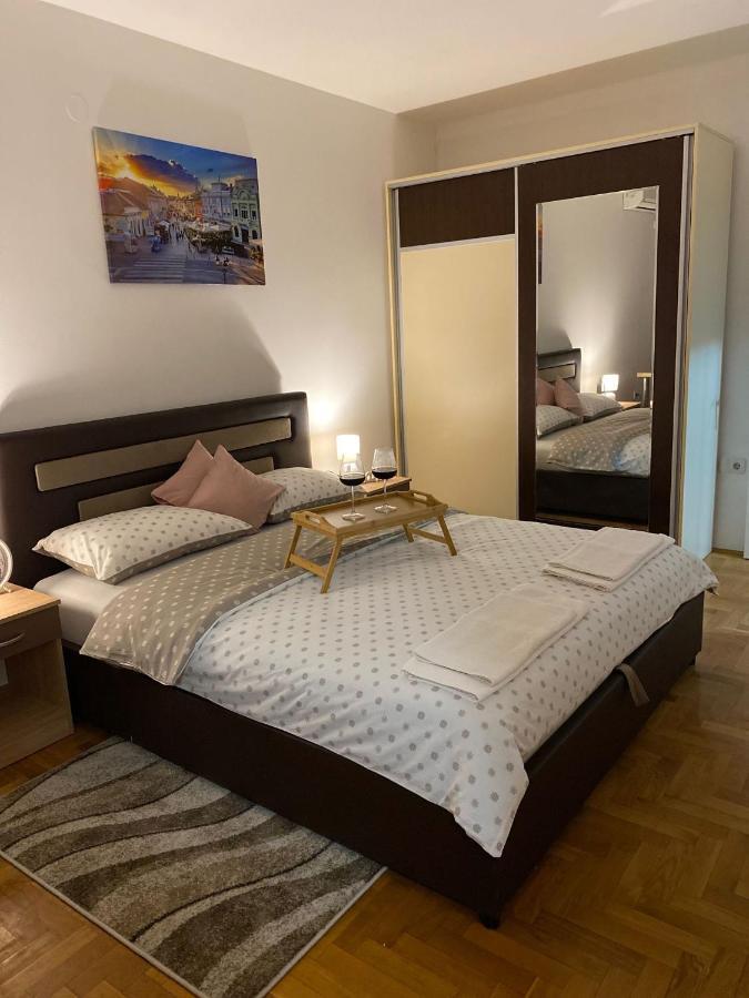 Apartman Ns Dan Centar Novi Sad Dış mekan fotoğraf